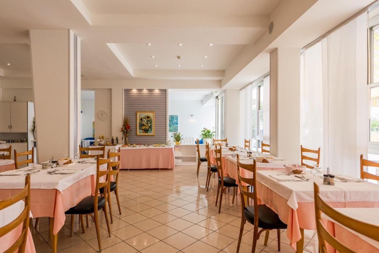 Hotel Alda Cervia Dış mekan fotoğraf
