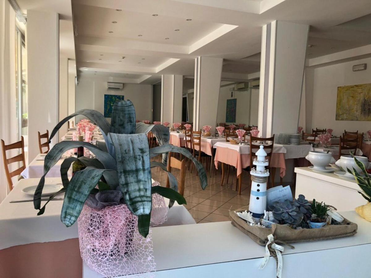 Hotel Alda Cervia Dış mekan fotoğraf